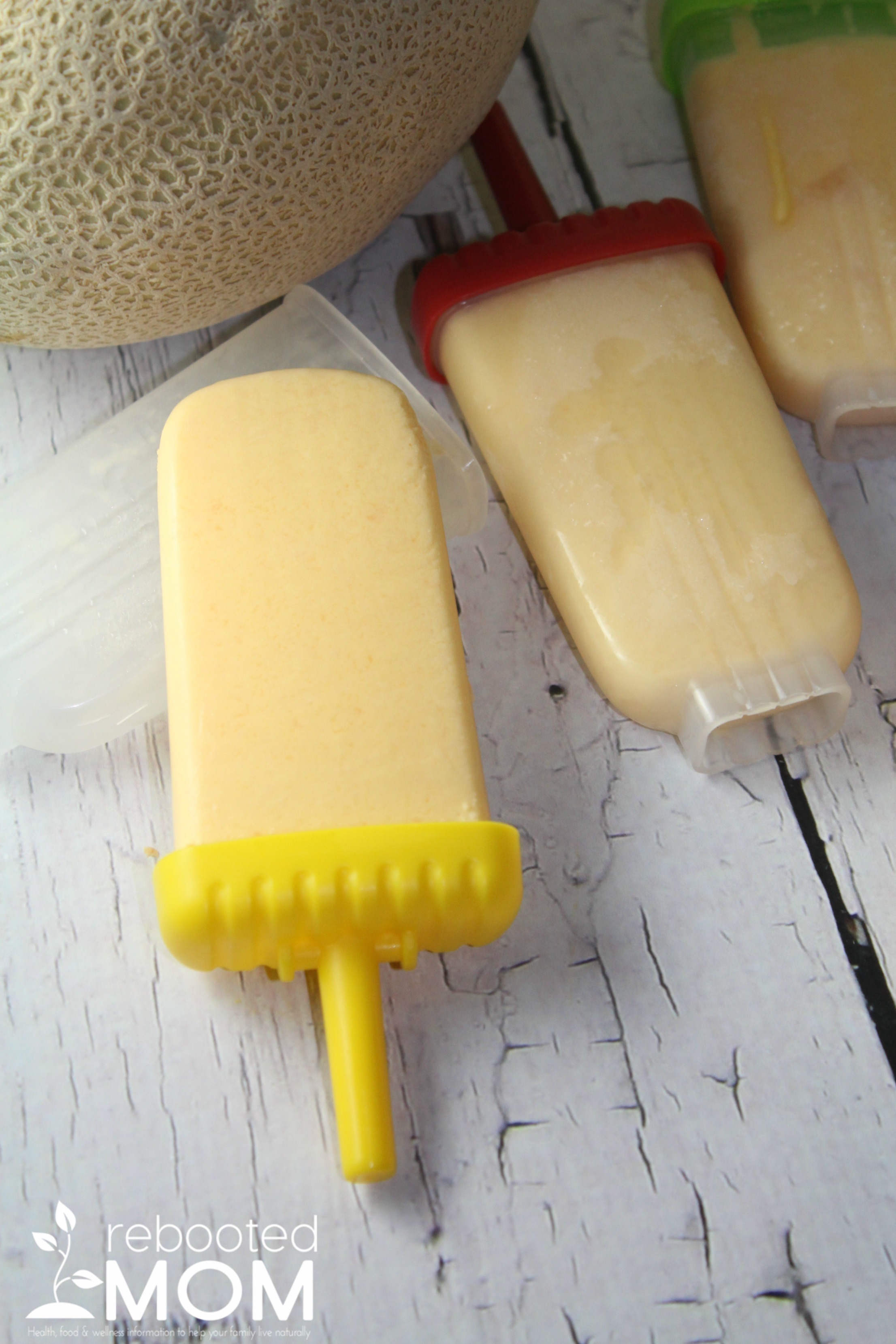 3 Ingredient Cantaloupe Popsicles