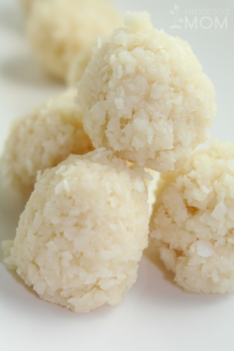 These no bake organic coconut balls simple and elegant - and made with just a few simple ingredients.