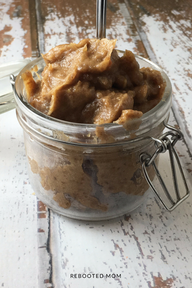 A lower glycemic alternative to sugar, date paste is a healthier way to sweeten just about anything. Find out how to make date paste at home.