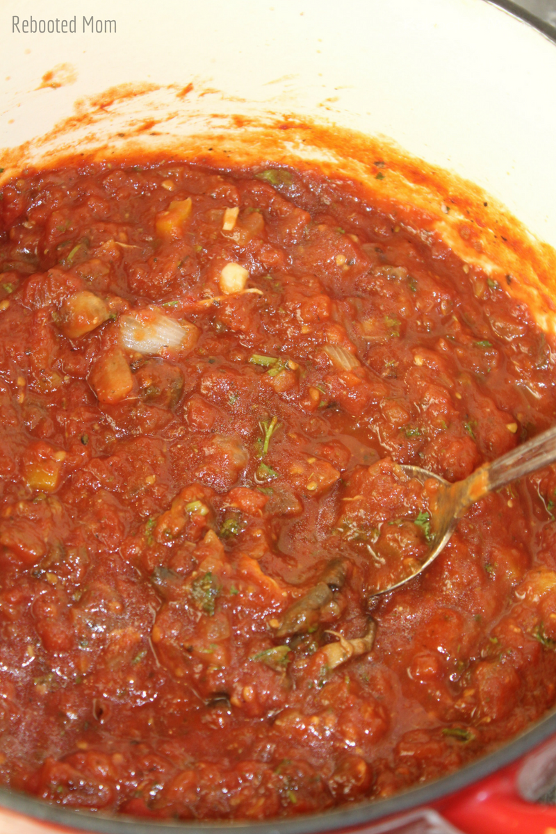 A hearty meatless pasta sauce made with fresh or canned tomatoes in less than 25 minutes. 