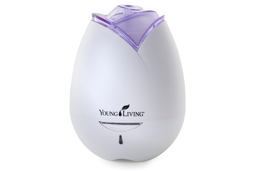 Did you recently get the Young Living Starter Kit? Here are some tips on using the Young Living Home Diffuser.