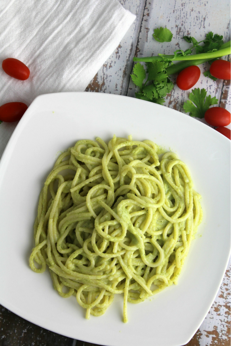 A creamy broccoli sauce that is delicious poured or mixed in to pasta, or veggie noodles!