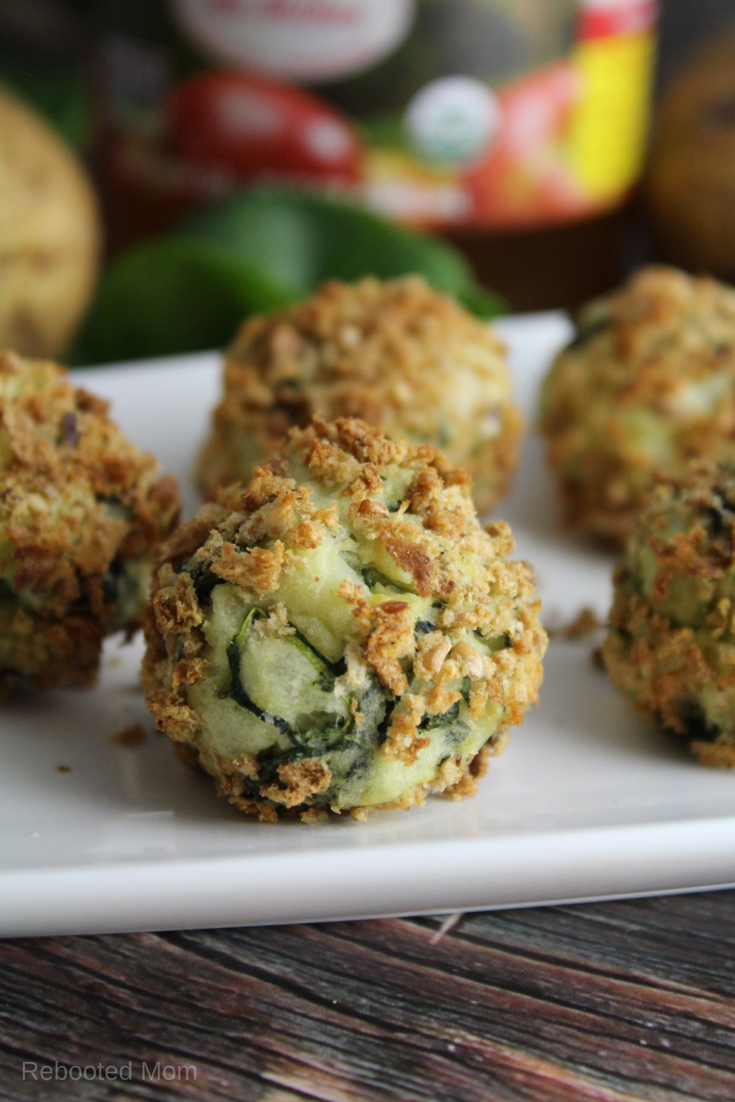 Crunchy on the outside, and creamy on the inside, these Potato Spinach Balls are fat free and the perfect appetizer!