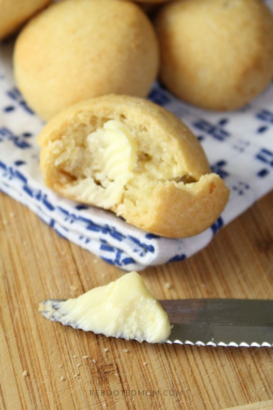 Super easy Paleo dinner rolls that are gluten and grain free.