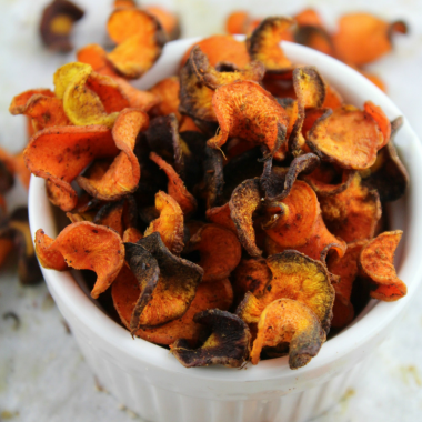 Spicy Baked Carrot Chips