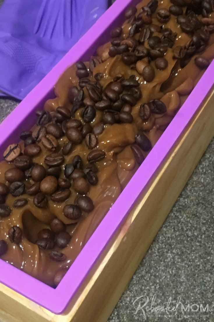 This coffee and cocoa cold processed soap smells like freshly brewed mocha coffee and lathers beautifully! #cpsoap #coldprocessedsoap #soapmaking #coffee #coffeesoap