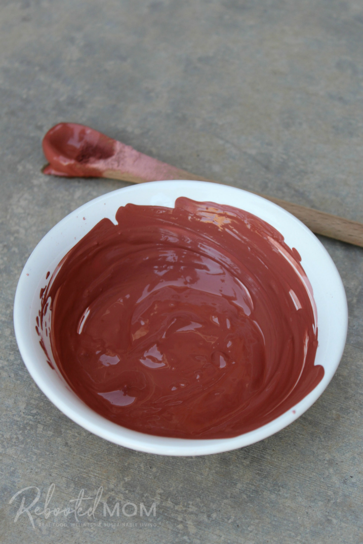 This easy rose clay facial mask is perfect for supporting healthy skin and a renewed complexion and is easy to put together! #RoseClay #facialmask #naturalbeauty #kaolinclay #claymask #DIY #beauty