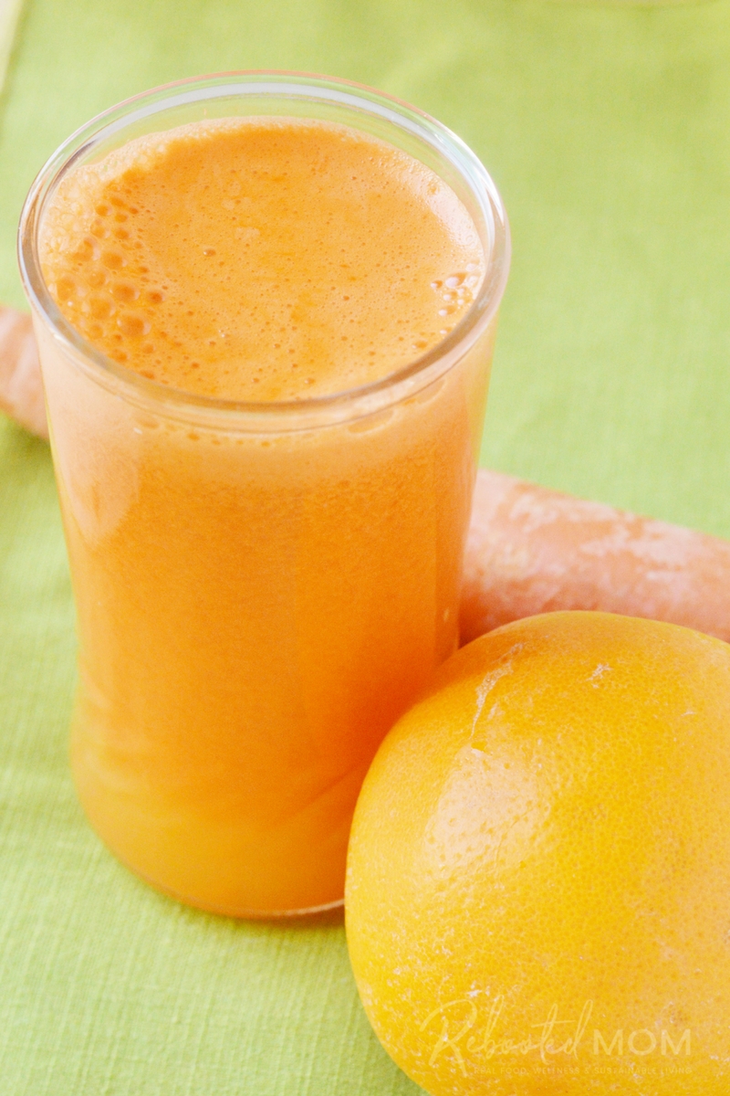 This healthy Orange of the Rainbow Juice will give your body an amazing boost of nutrients while tasting amazingly light.  #juice #juicing #healthy #nutrients #diet  