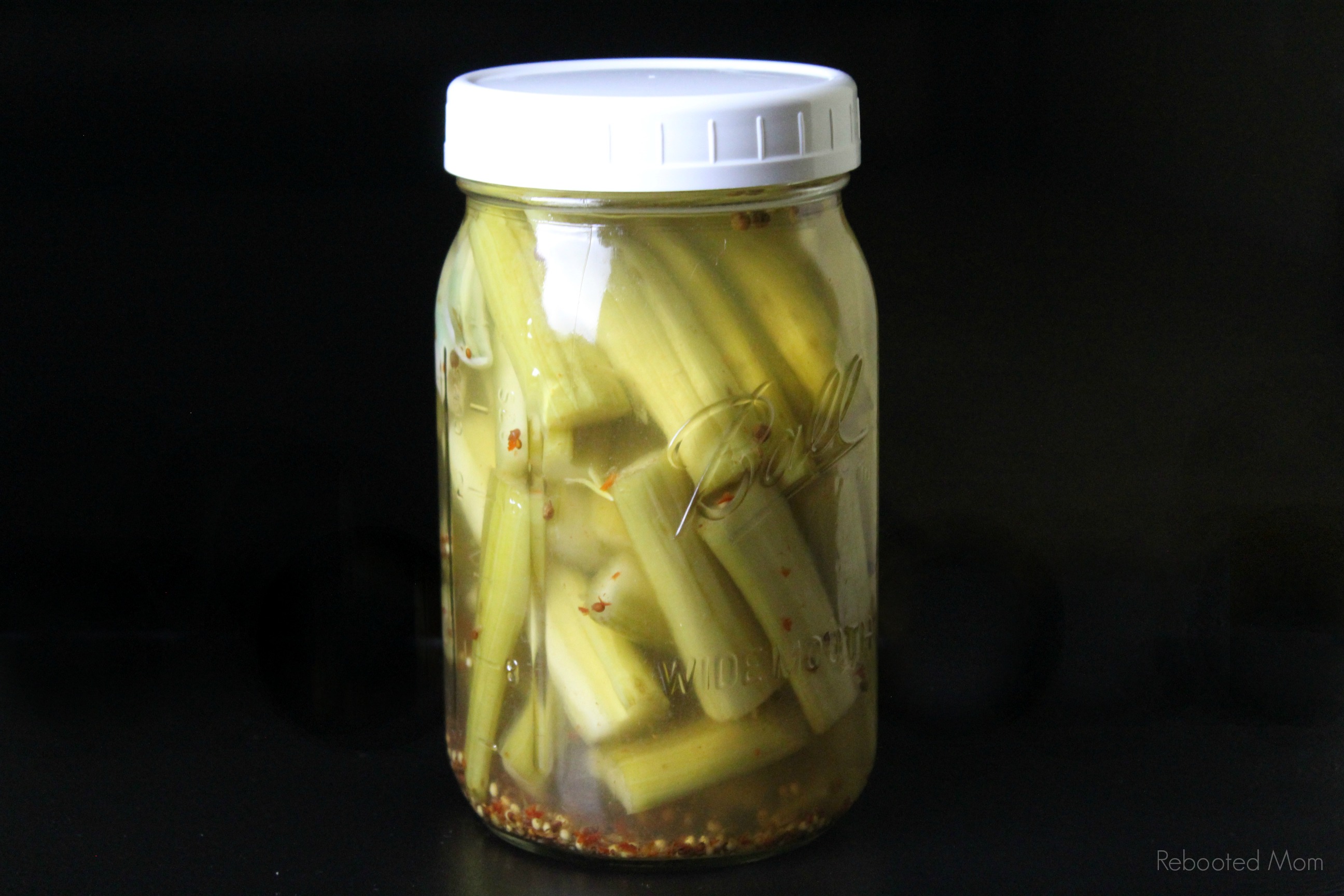 Spicy Quick Pickled Celery