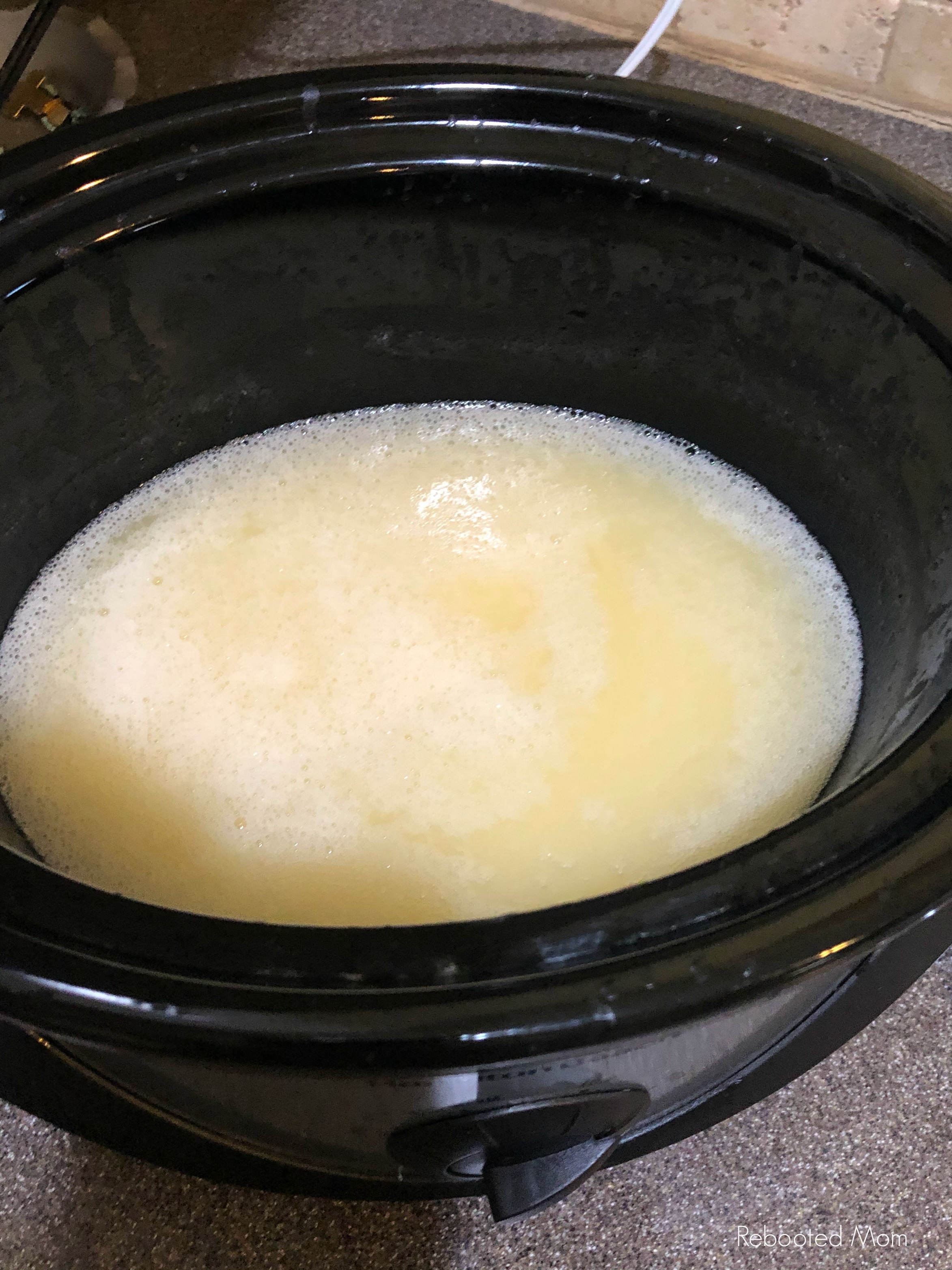 Crock pot with liquid soap