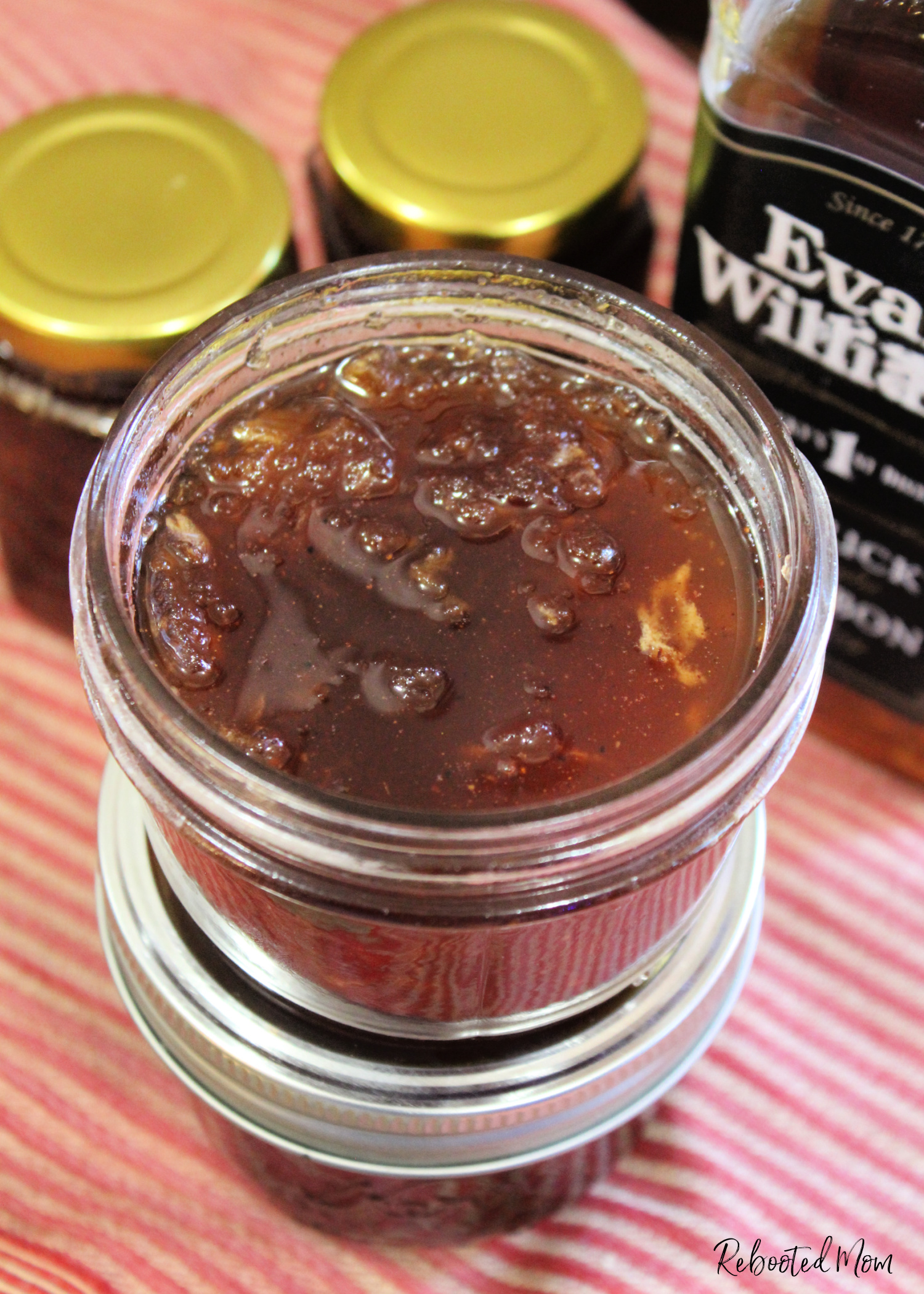 Bourbon Apple Jam combines the delicious taste of apples with the deep flavors of bourbon for a jam that's a twist on traditional varieties! Perfect to serve up next to a cheeseboard or toasted sourdough.