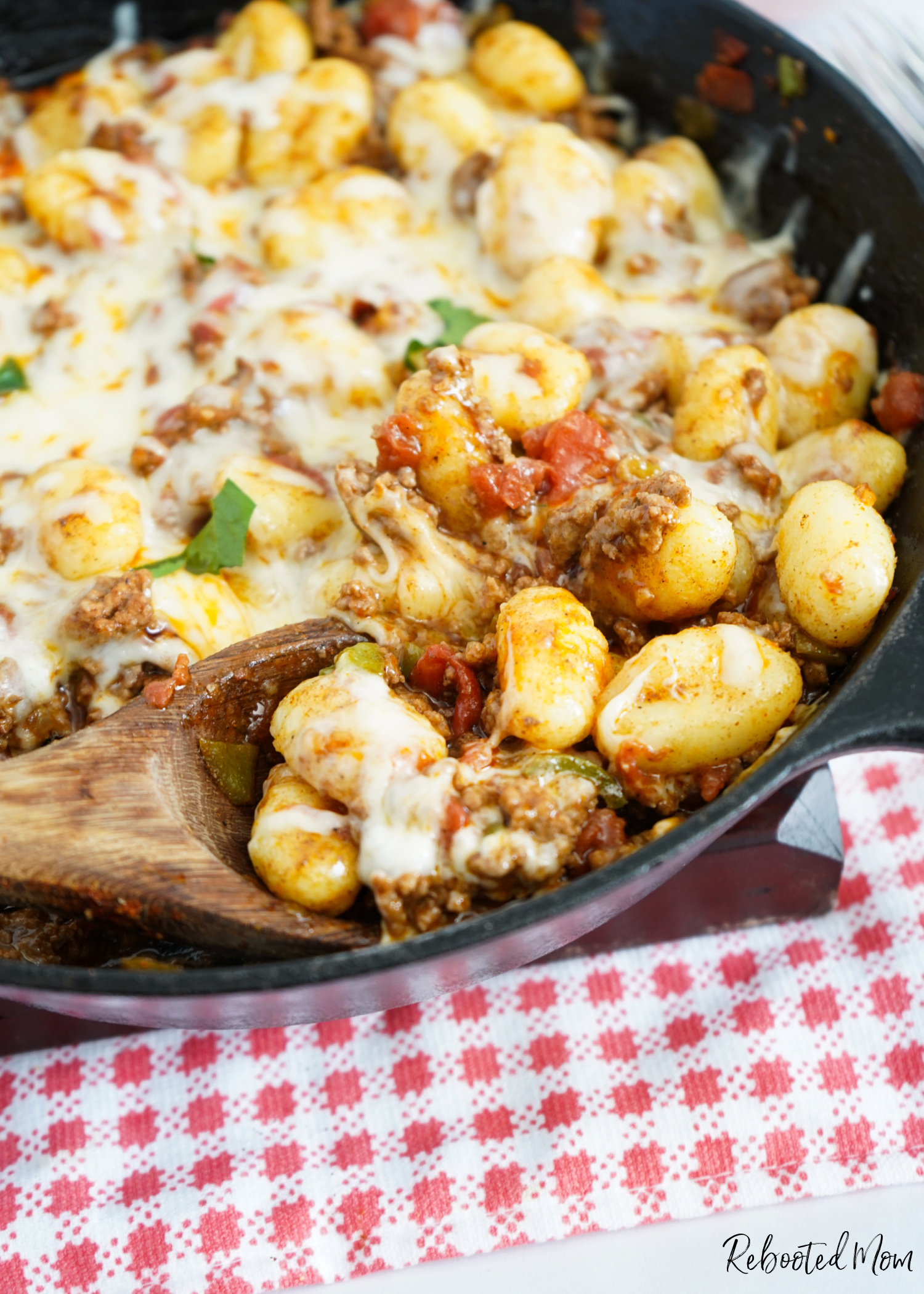 Taco Gnocchi takes regular gnocchi and elevates it up a level to an easy, delicious, kid-friendly dinner ready in 20 minutes with just 5 ingredients!